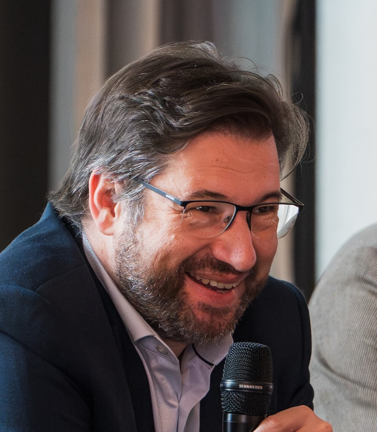 Porträtfoto von Sebastian Salewski, Landesministerialrat im Ministerium für Umwelt, Naturschutz und Verkehr NRW und Leiter der Stabsstelle Fokus Bahn NRW 2026