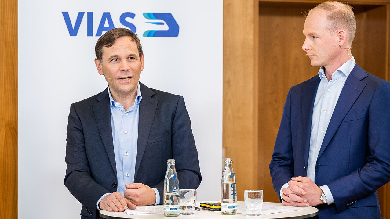 Franz Reh (Geschäftsführer Vias Rail GmbH) und Björn Zimmermann (Geschäftsführer Rurtalbahn) stellen sich vor.